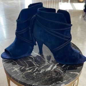 Vince camuto Size 38